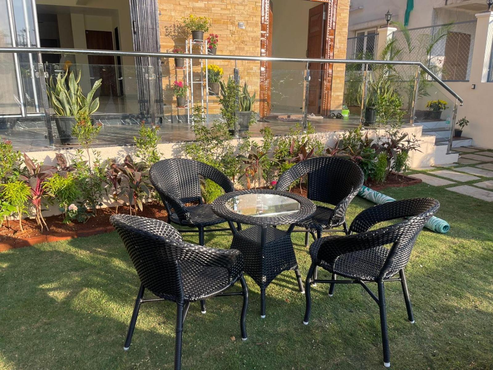 Lavish Villa - 3 Bhk Pool With Lawn Lonavala Eksteriør billede