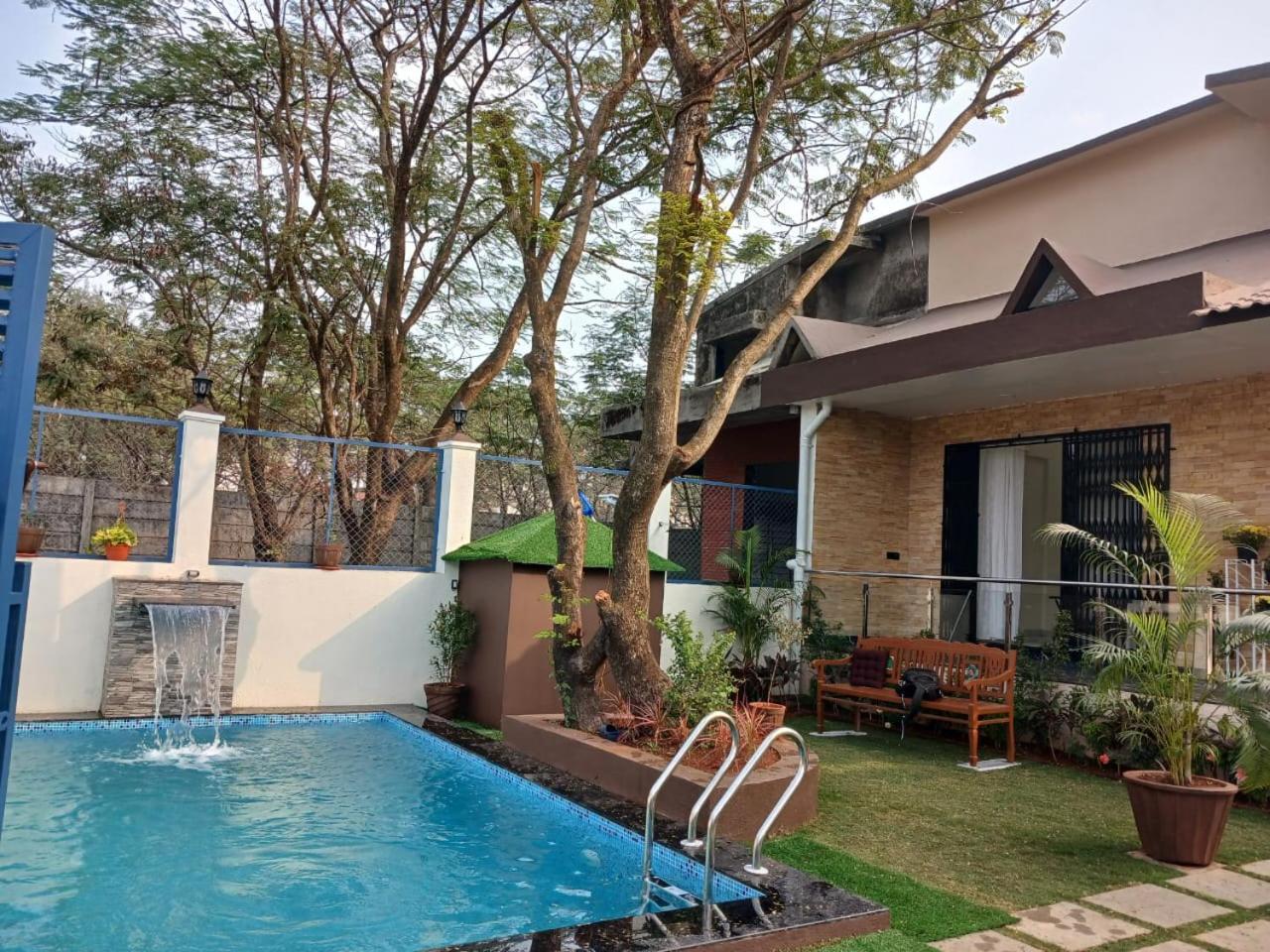 Lavish Villa - 3 Bhk Pool With Lawn Lonavala Eksteriør billede